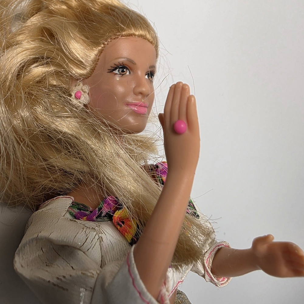 Mattel Barbie 90210 Donna Martin Doll VTG 1991 Tori Spelling Used #1109 - Picture 3 of 3